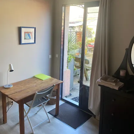 Avec Salle De Bains Indépendante-terrasse-calme-proche Du Centre Bed & Breakfast Bordeaux